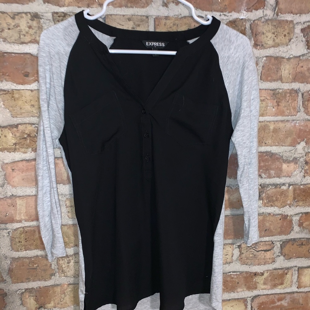 Button down blouse - Picture 2 of 5